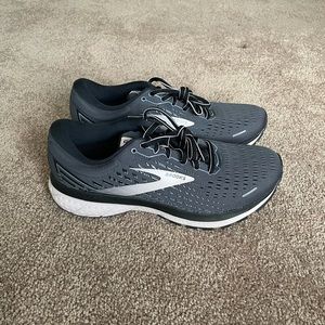 Brand New Women’s Brooks Ghost 13 Running Shoes